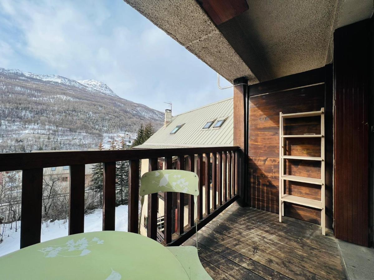 Studio Montagne - Plein Soleil Et Terrasse Briançon Exterior foto